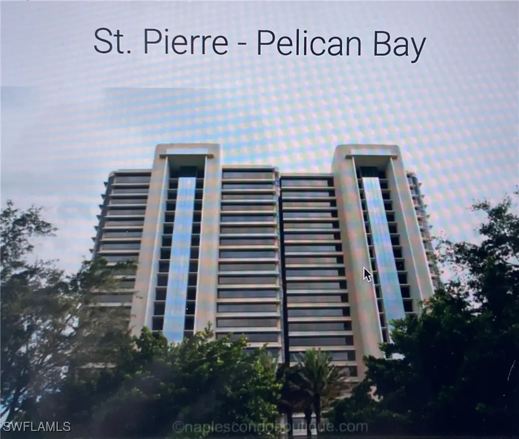 6825 Grenadier Boulevard Naples FL 34108