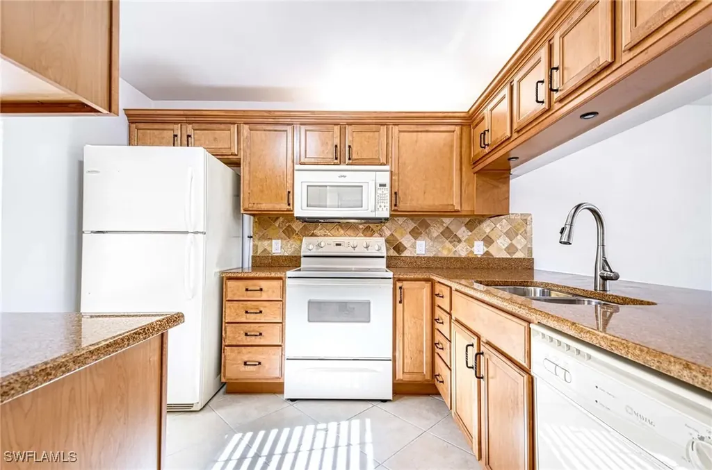 2642 Kings Lake Boulevard Naples FL 34112