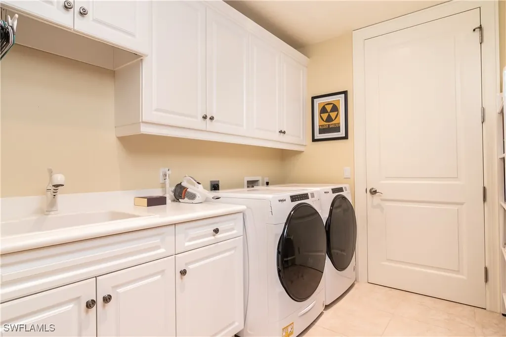 1400 Gulf Shore Boulevard N Naples FL 34102