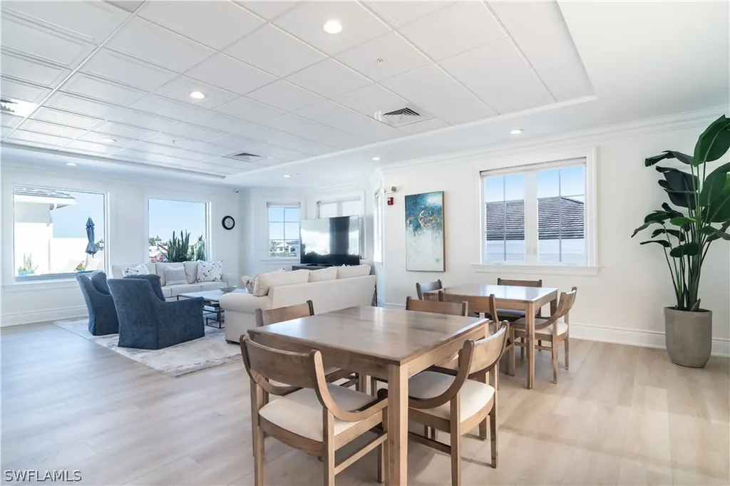 1400 Gulf Shore Boulevard N Naples FL 34102