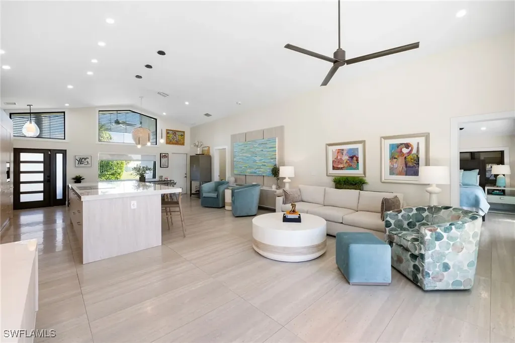 1820 Holiday Lane Naples FL 34104