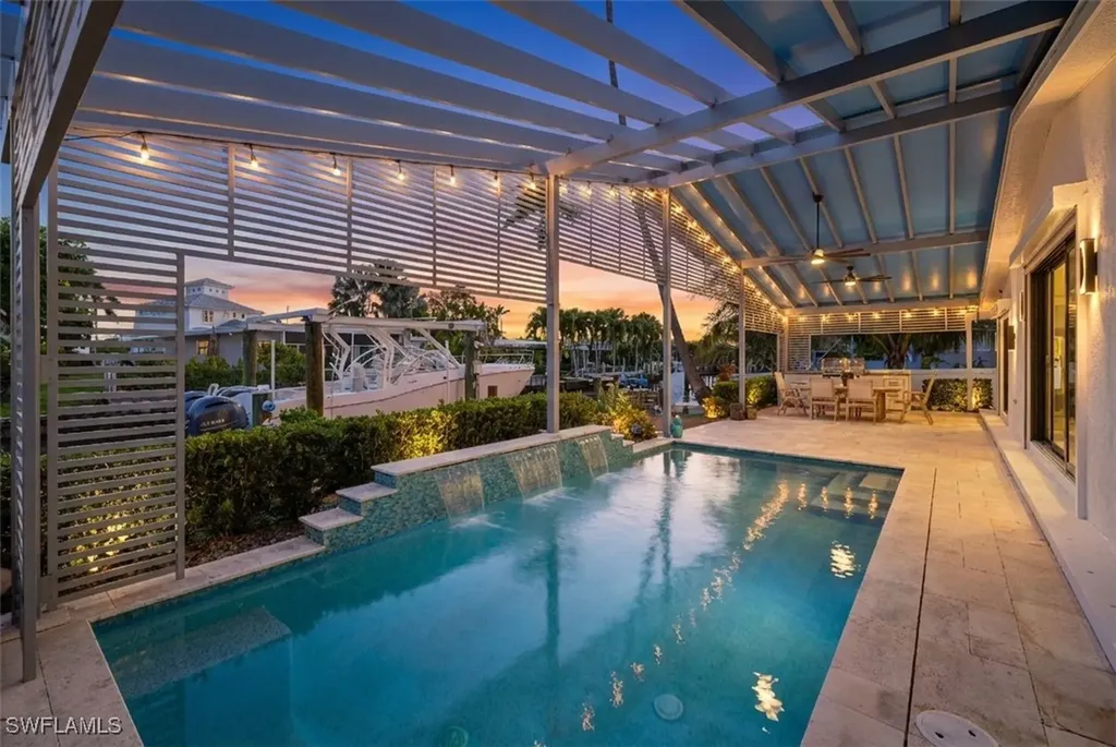 1820 Holiday Lane Naples FL 34104