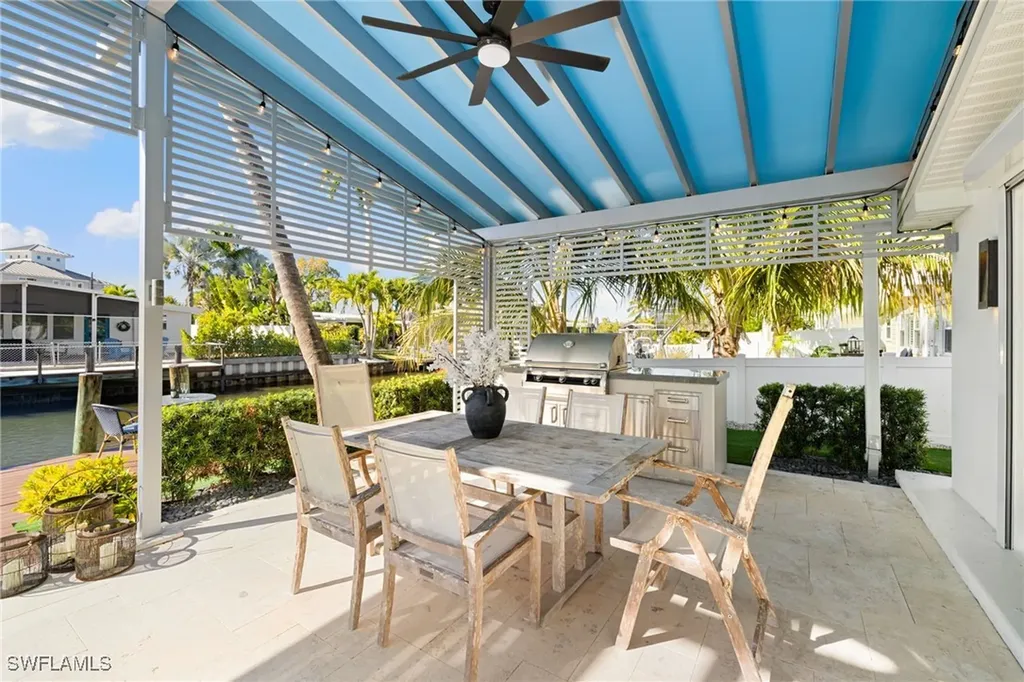 1820 Holiday Lane Naples FL 34104