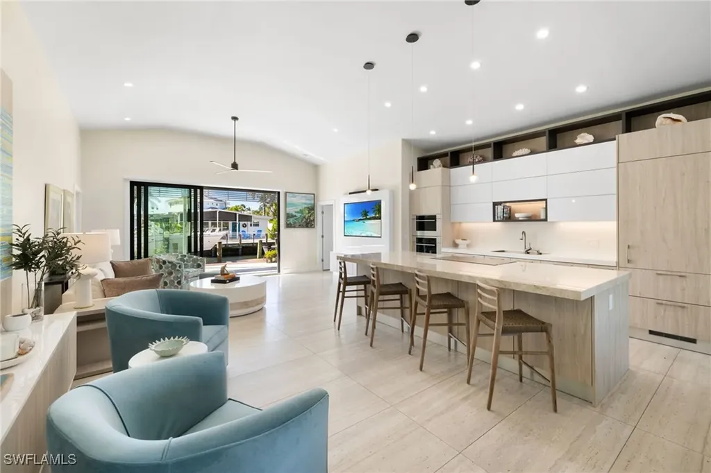 1820 Holiday Lane Naples FL 34104