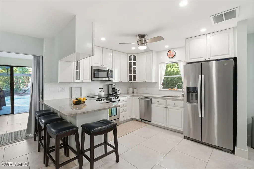 560 109th Avenue N Naples FL 34108