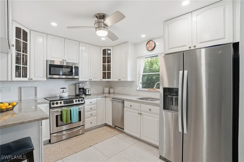 560 109th Avenue N Naples FL 34108