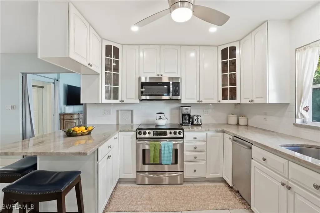 560 109th Avenue N Naples FL 34108