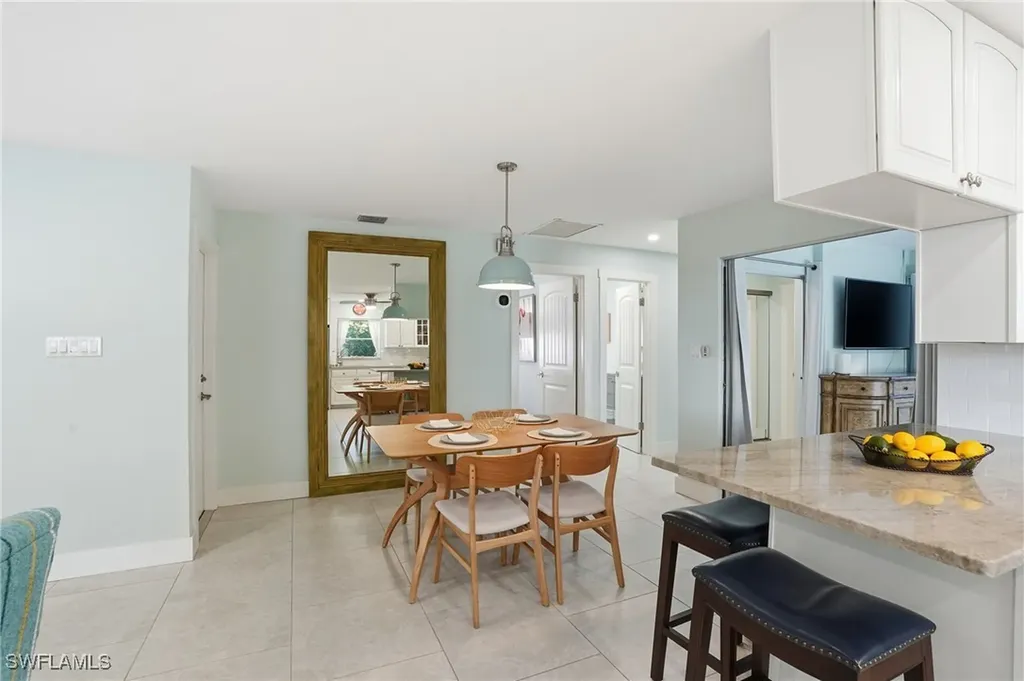 560 109th Avenue N Naples FL 34108