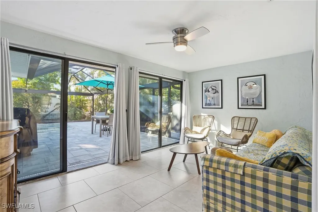 560 109th Avenue N Naples FL 34108