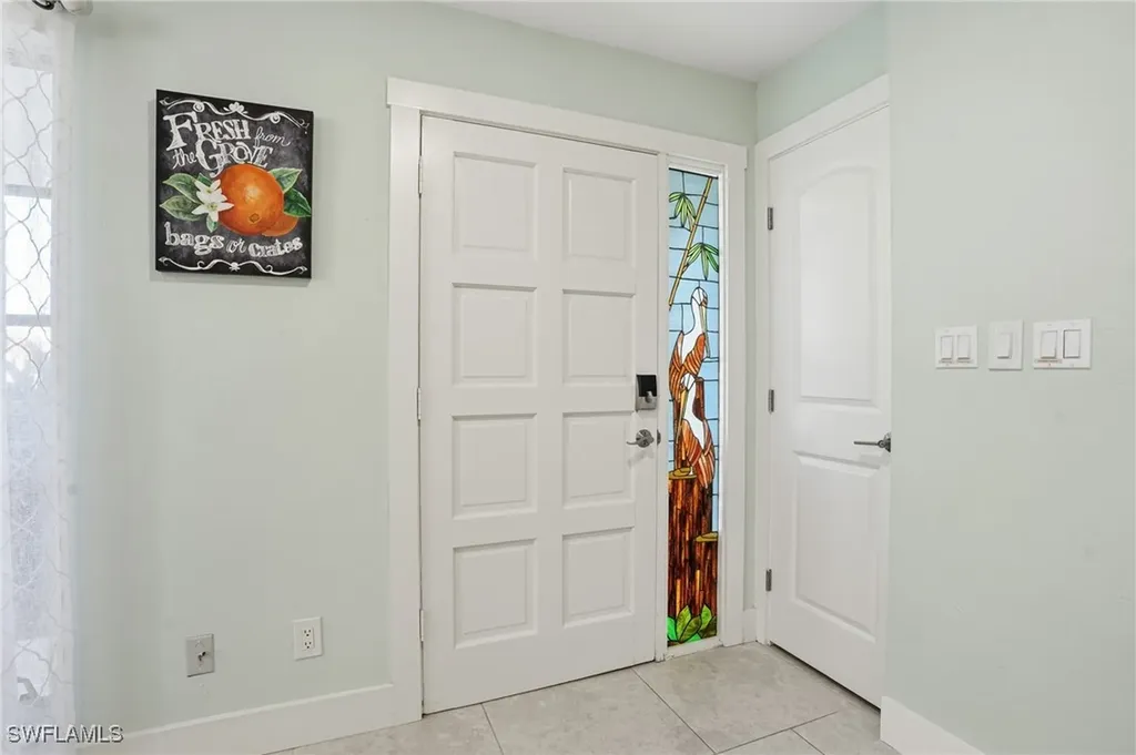 560 109th Avenue N Naples FL 34108