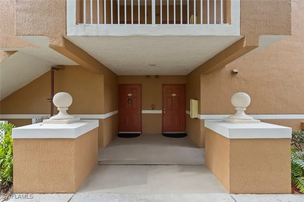 1830 Florida Club Circle Naples FL 34112