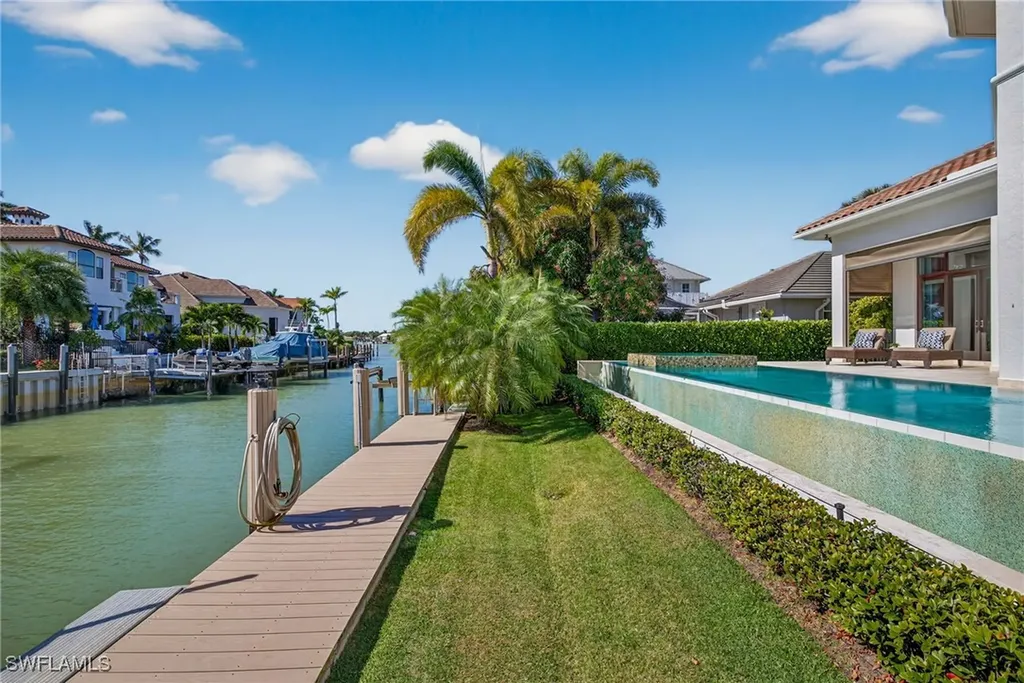 1330 Marlin Drive Naples FL 34102