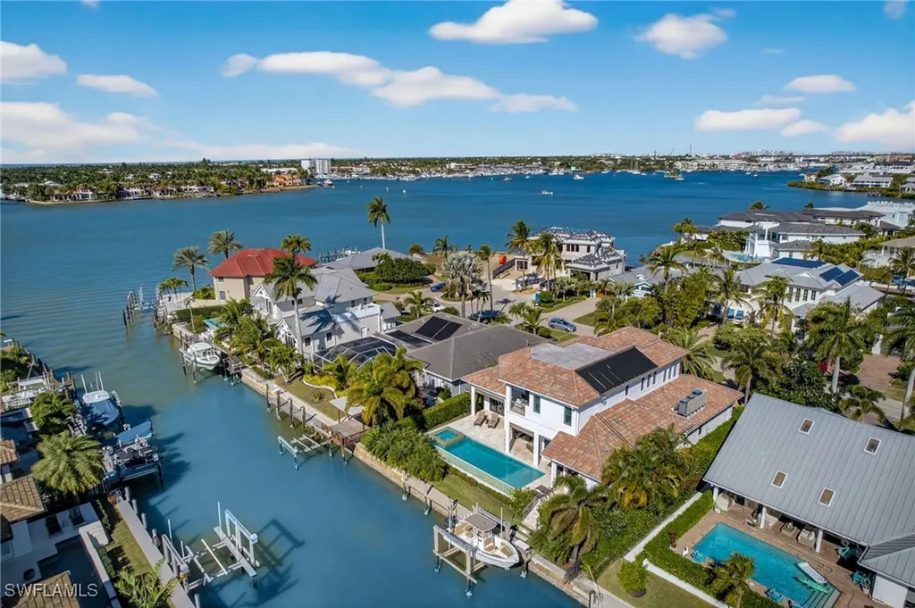 1330 Marlin Drive Naples FL 34102