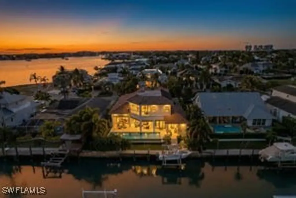 1330 Marlin Drive Naples FL 34102
