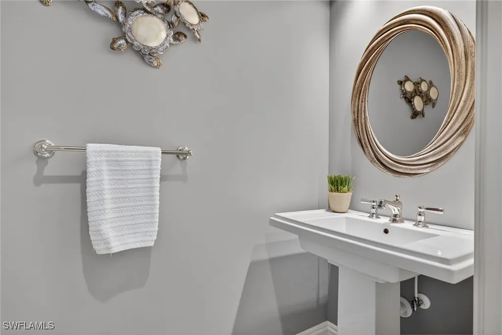 1330 Marlin Drive Naples FL 34102