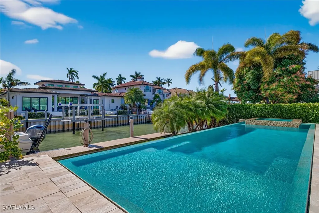 1330 Marlin Drive Naples FL 34102