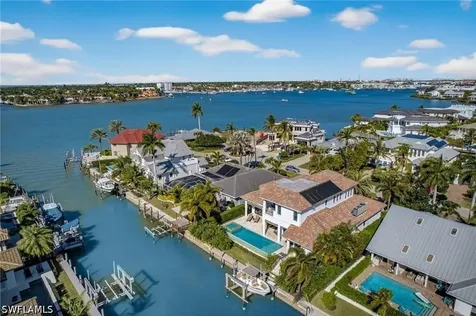 1330 Marlin Drive Naples FL 34102