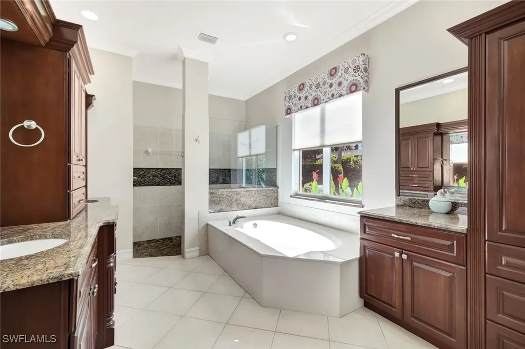 12527 Wildcat Cove Circle Estero FL 33928