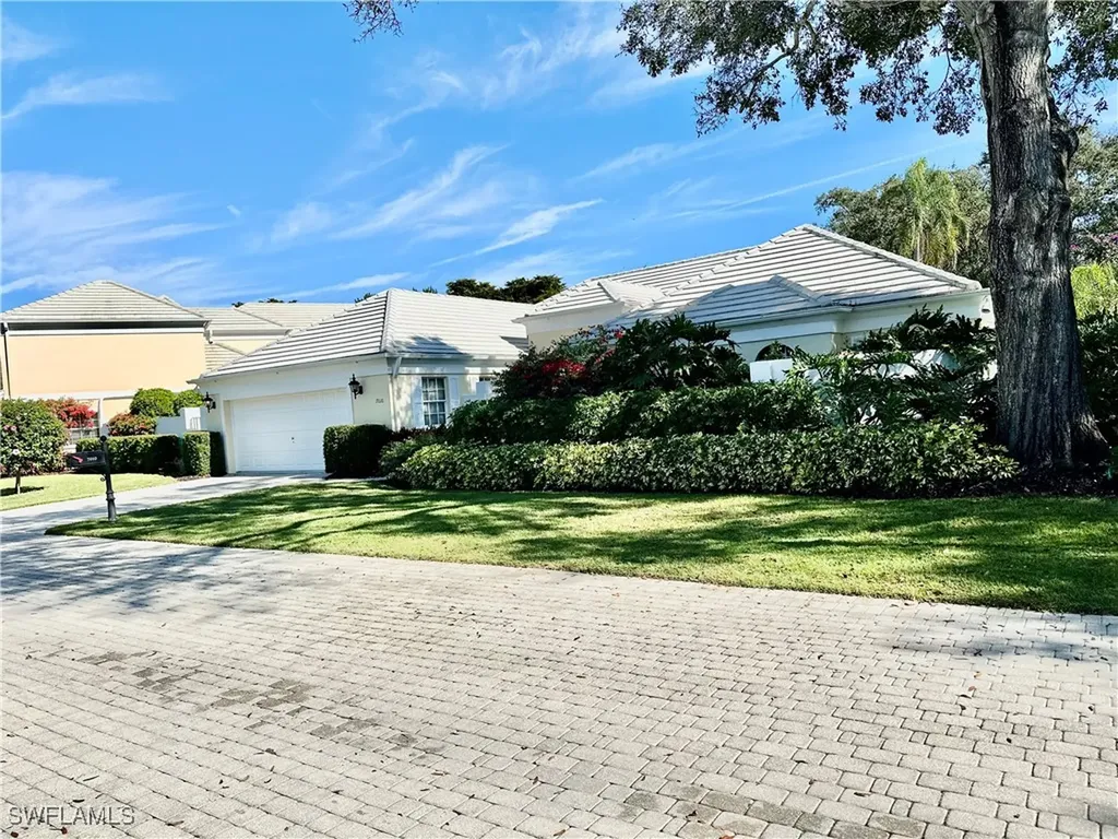 7010 Rue De Marquis Naples FL 34108