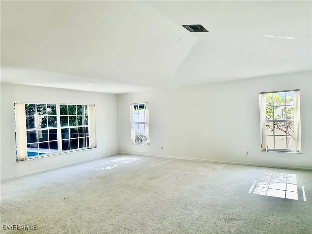 7010 Rue De Marquis Naples FL 34108