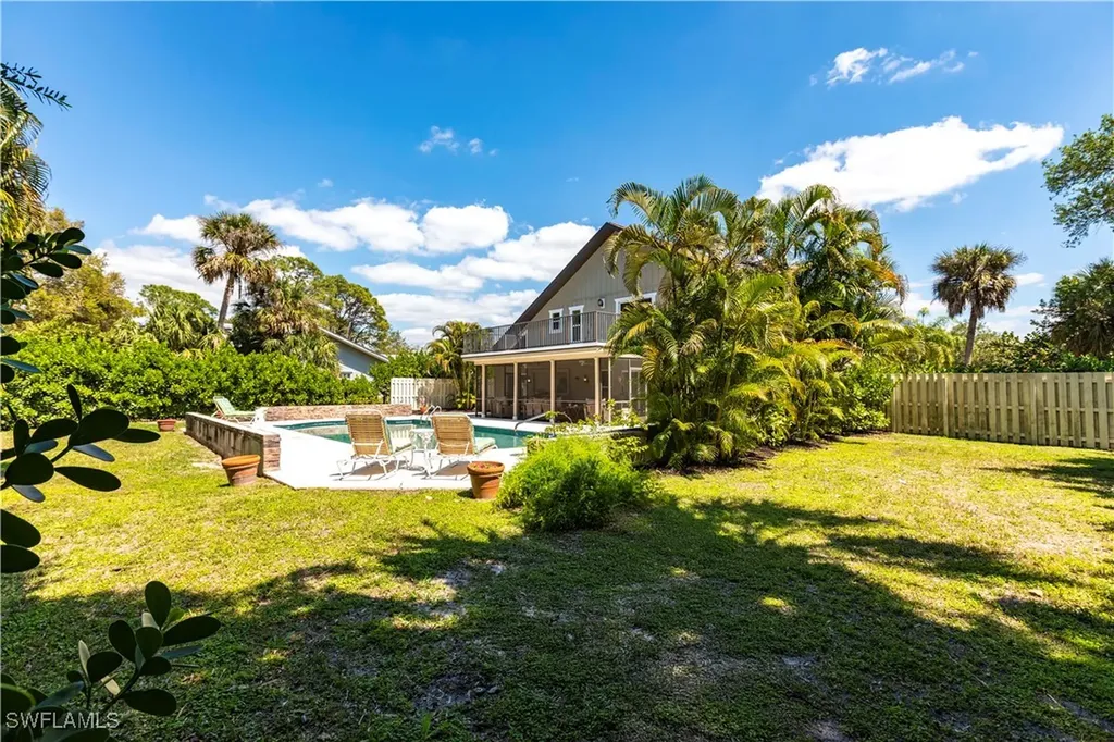 183 Old Tamiami Trail Naples FL 34110