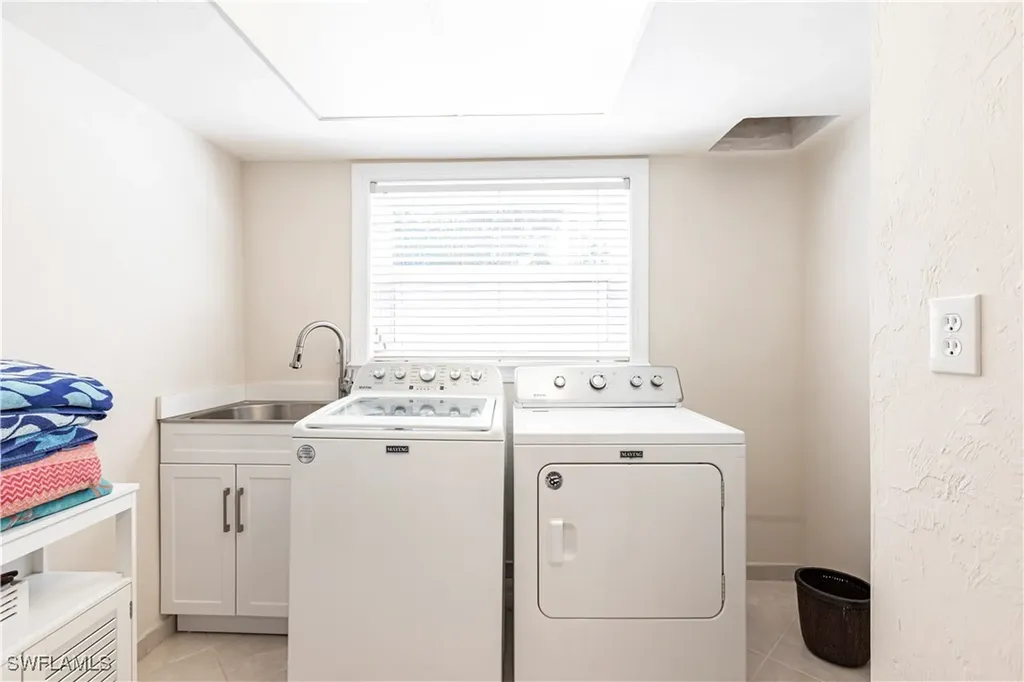 183 Old Tamiami Trail Naples FL 34110