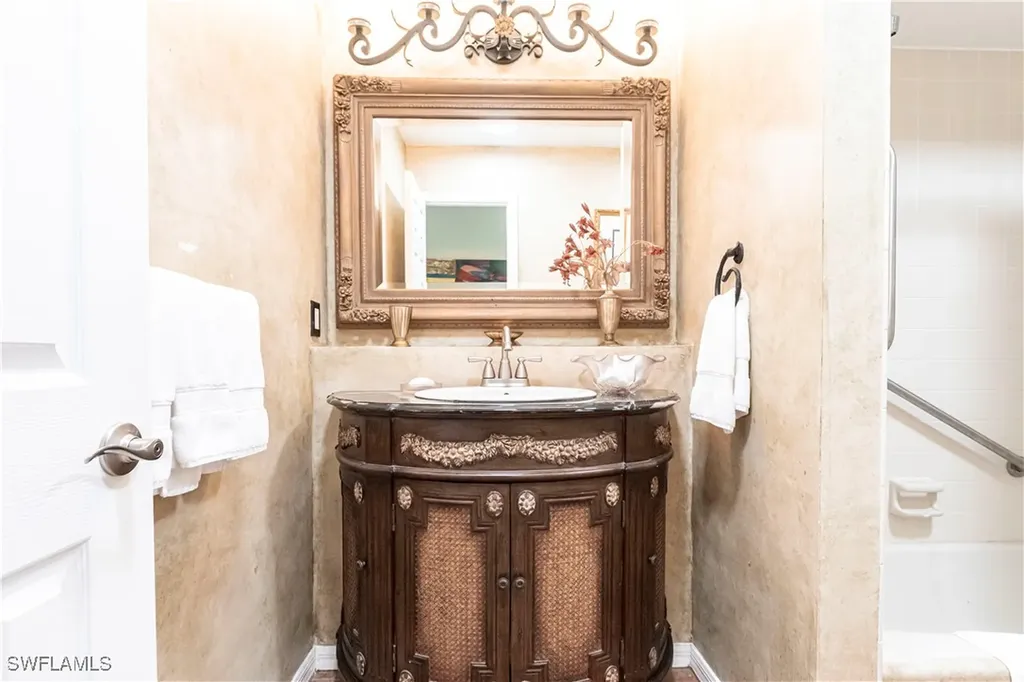 183 Old Tamiami Trail Naples FL 34110