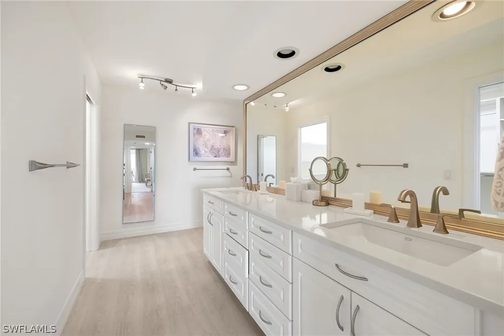 4401 Gulf Shore Boulevard N Naples FL 34103