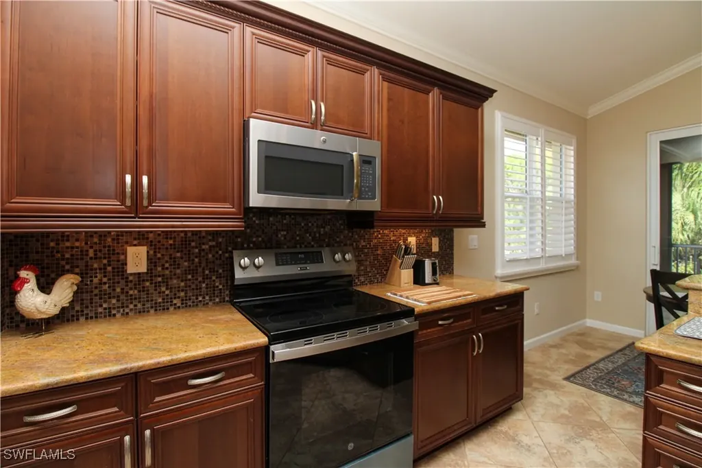 6657 Alden Woods Circle Naples FL 34113