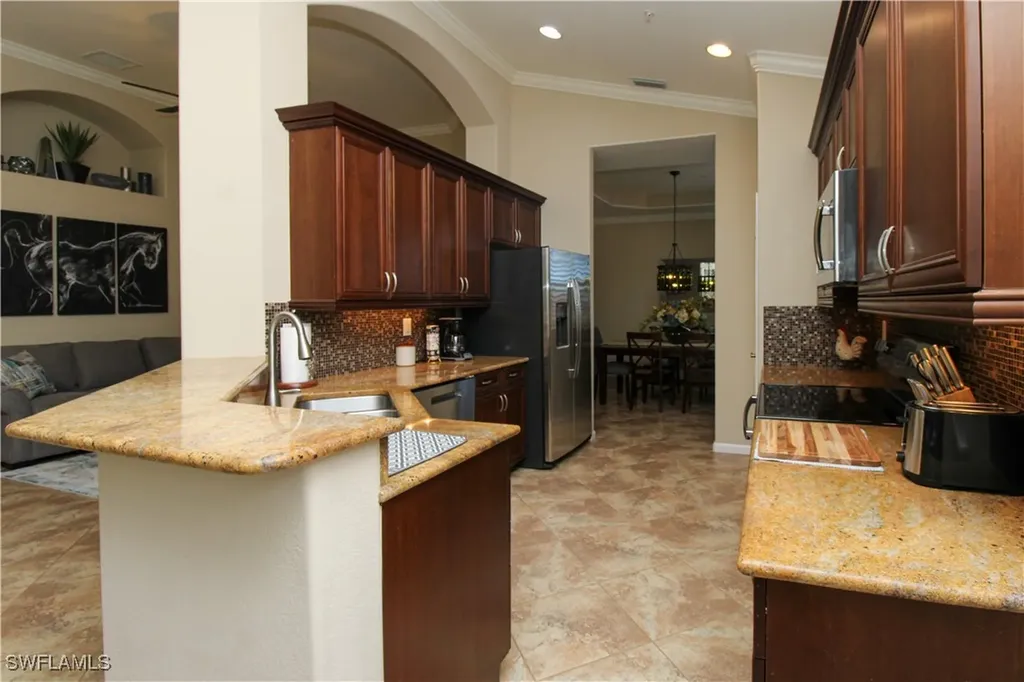 6657 Alden Woods Circle Naples FL 34113