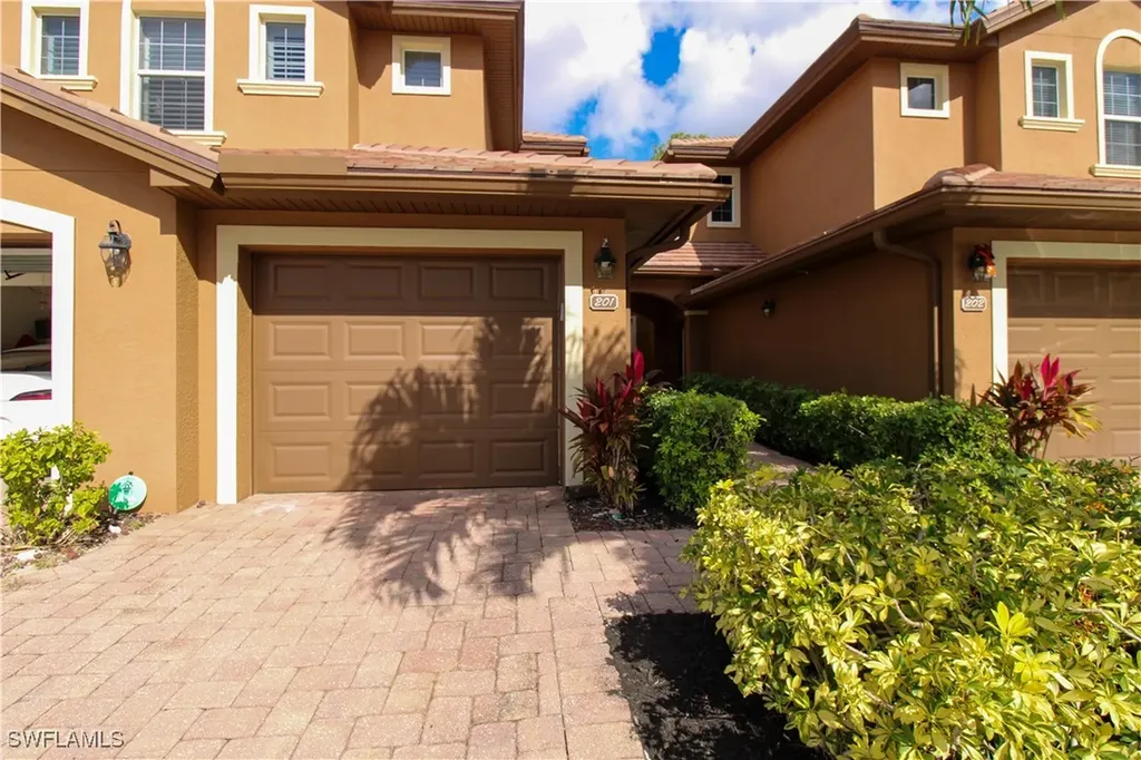 6657 Alden Woods Circle Naples FL 34113