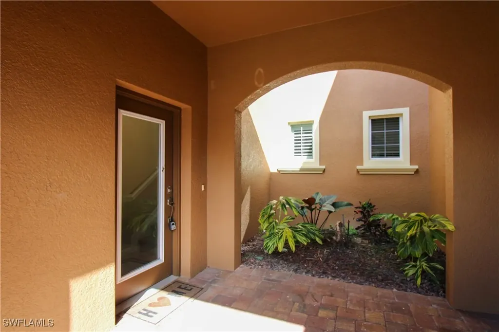 6657 Alden Woods Circle Naples FL 34113