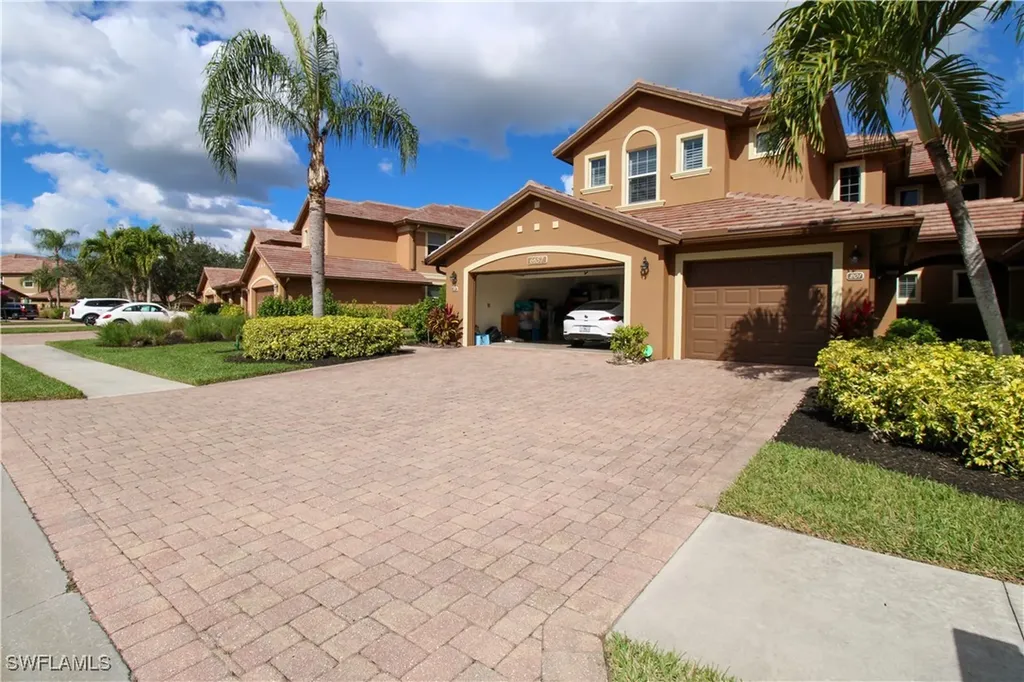 6657 Alden Woods Circle Naples FL 34113