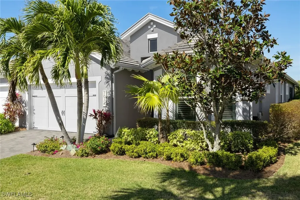 Naples FL, 7014 Dominica Drive
