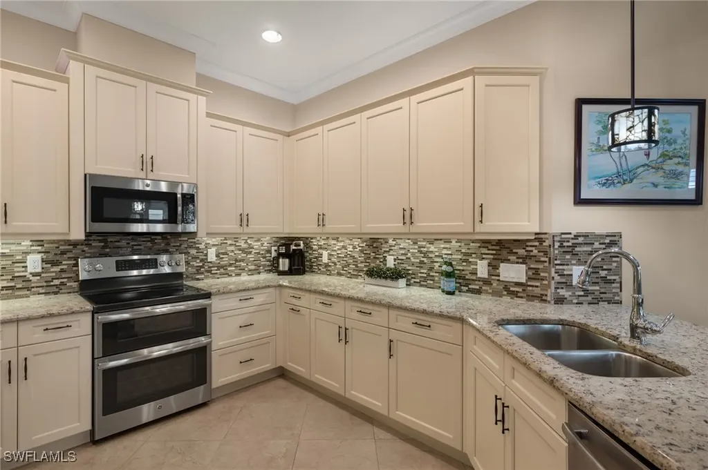 7014 Dominica Drive Naples FL 34113