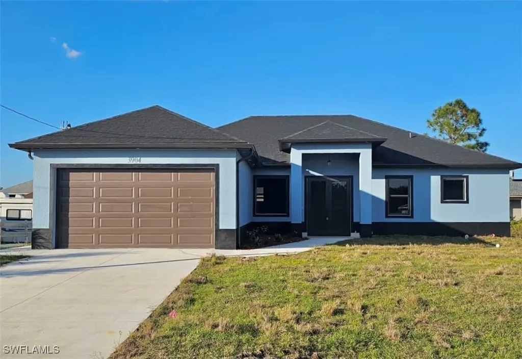3904 12th Street SW Lehigh Acres FL 33976