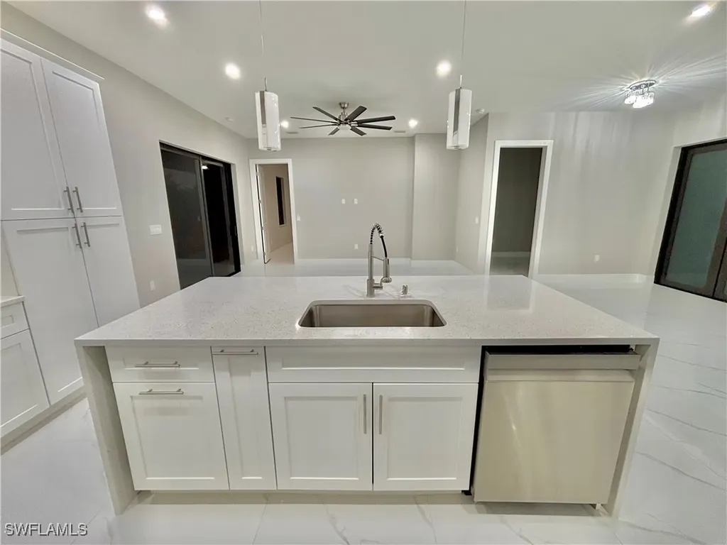 3904 12th Street SW Lehigh Acres FL 33976