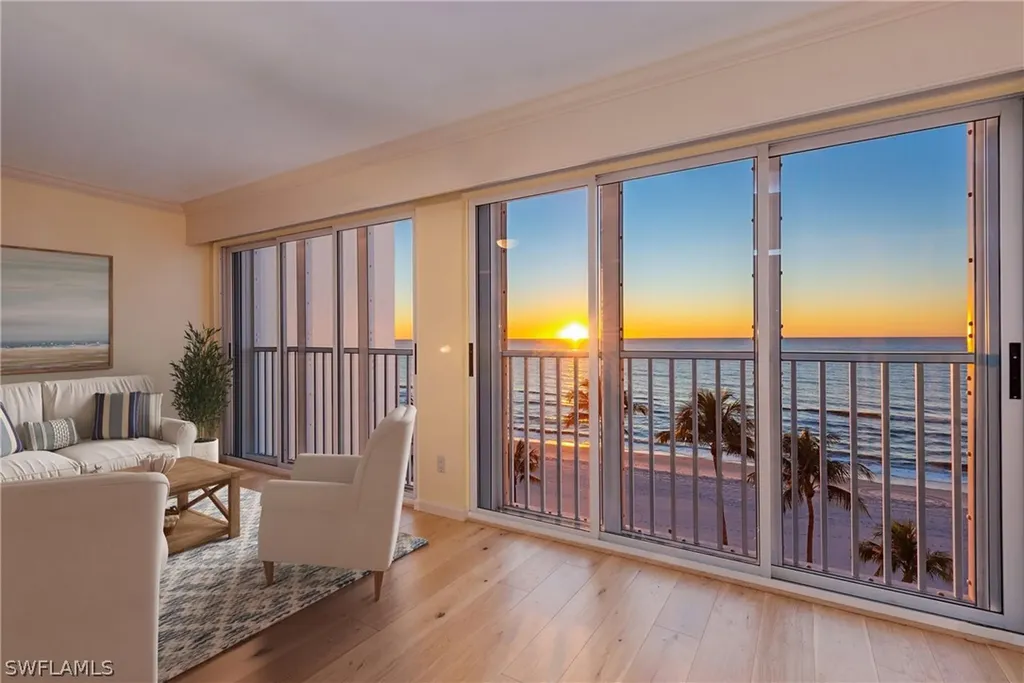 3377 Gulf Shore Boulevard N Naples FL 34103