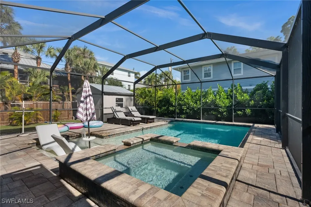 723 Park Avenue Naples FL 34110