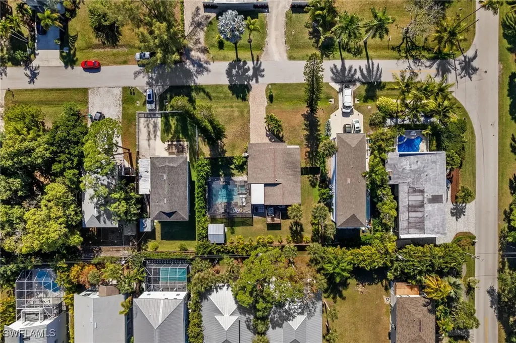 723 Park Avenue Naples FL 34110