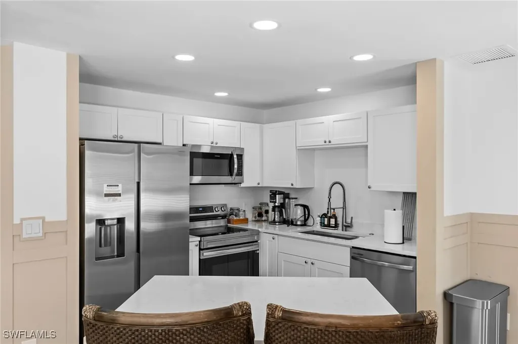 723 Park Avenue Naples FL 34110