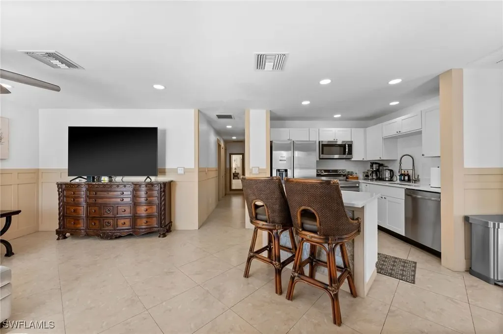 723 Park Avenue Naples FL 34110