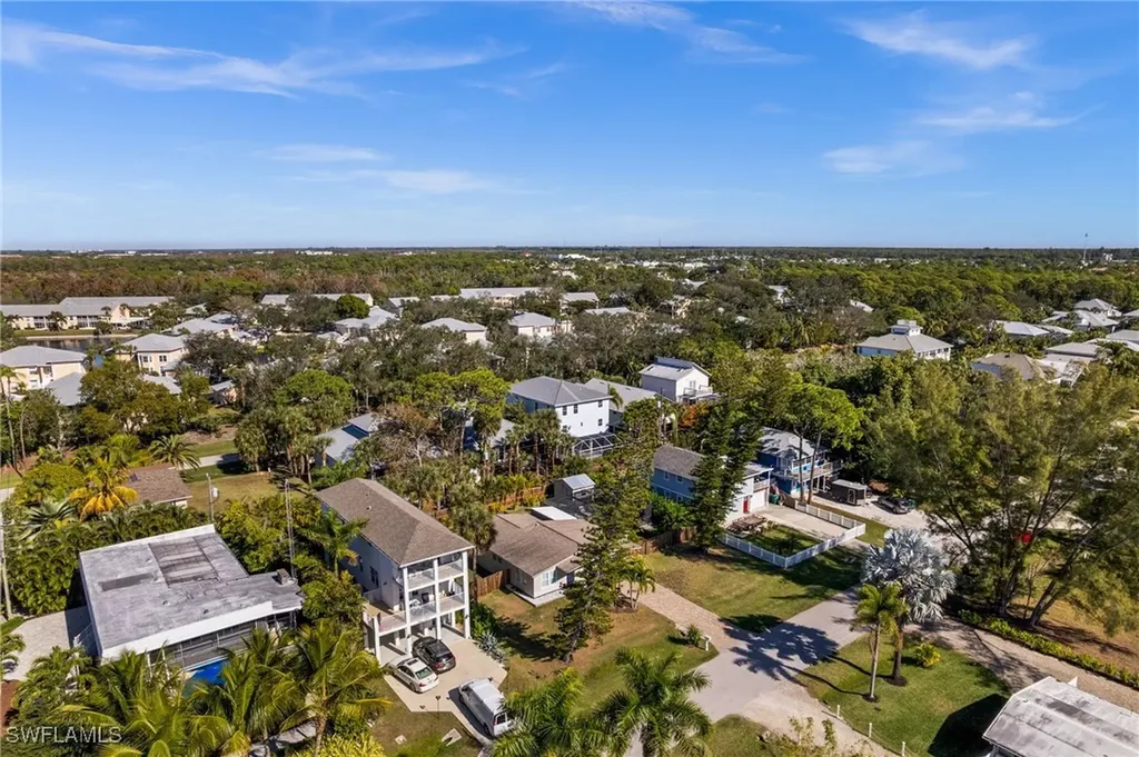 723 Park Avenue Naples FL 34110