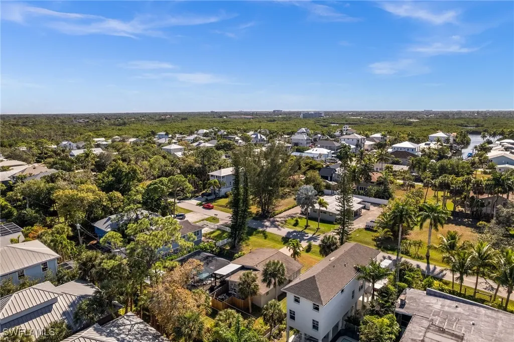 723 Park Avenue Naples FL 34110