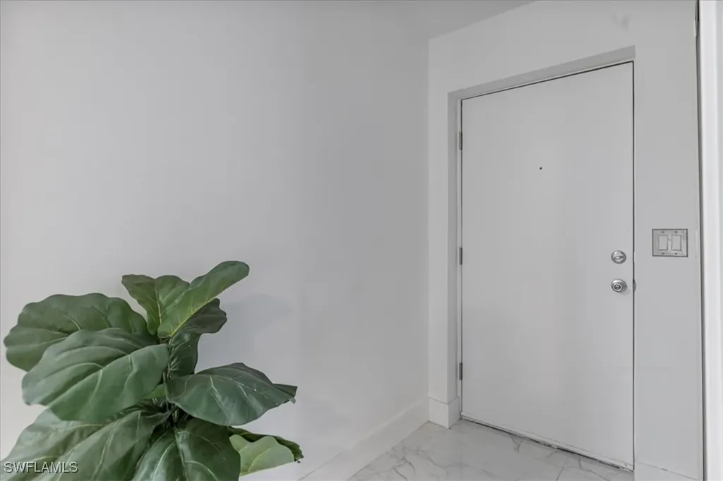 1212 SE 6th Terrace Cape Coral FL 33990