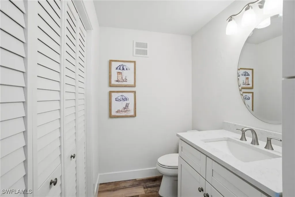 305 Goodlette-frank Road S Naples FL 34102