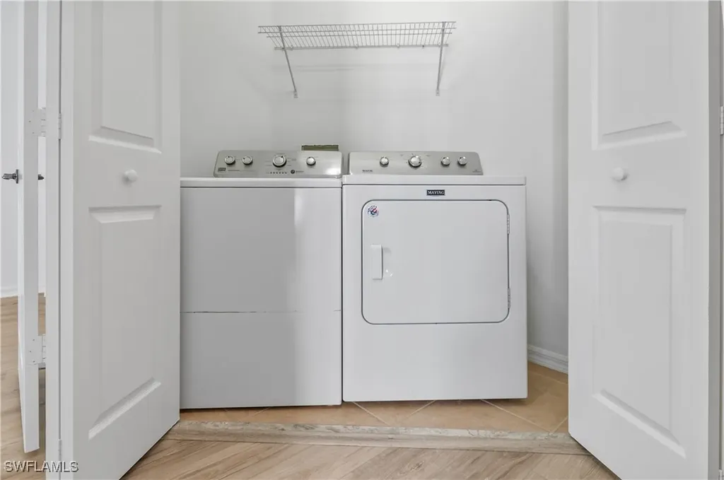 3281 Lindsey Lane Naples FL 34109