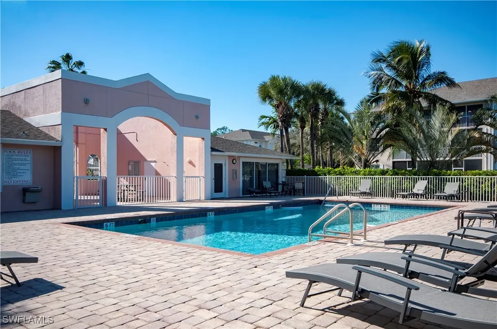 3281 Lindsey Lane Naples FL 34109