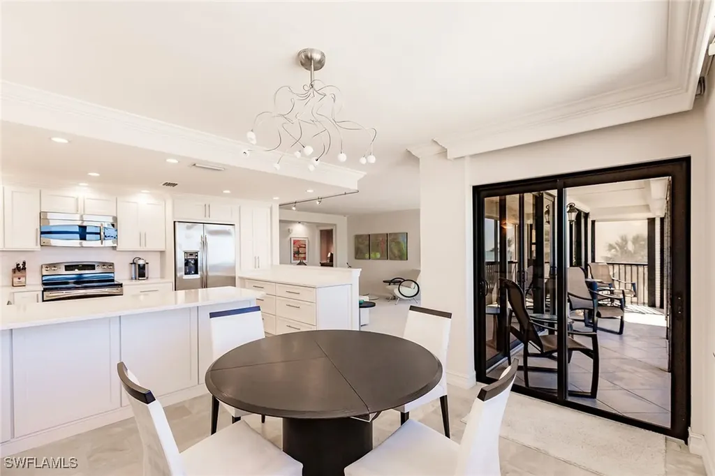 9375 Gulf Shore Drive Naples FL 34108