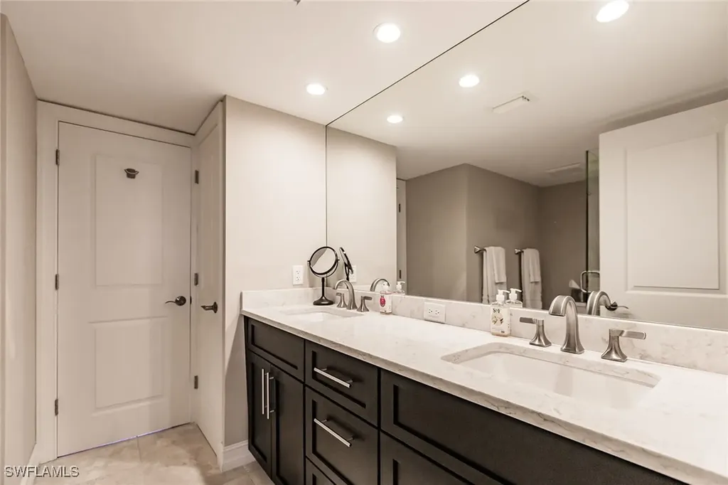 9375 Gulf Shore Drive Naples FL 34108